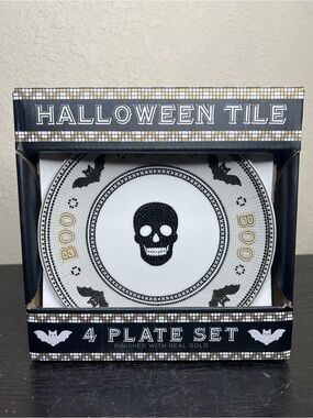 NEW 7.5” Halloween Tile Plate Set of 4